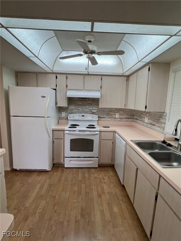 Photo - 704 NE 1st Ave