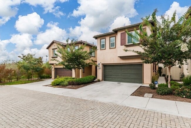 251 Saratoga Ct
