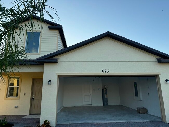 Building Photo - 673 Carlyle Way Rental
