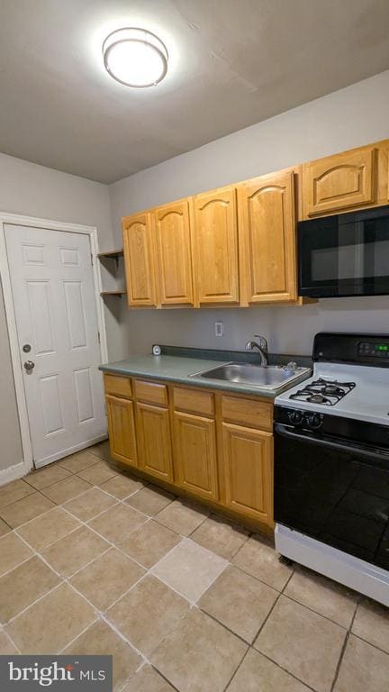 Building Photo - 412 E Walnut Ln Unit 1