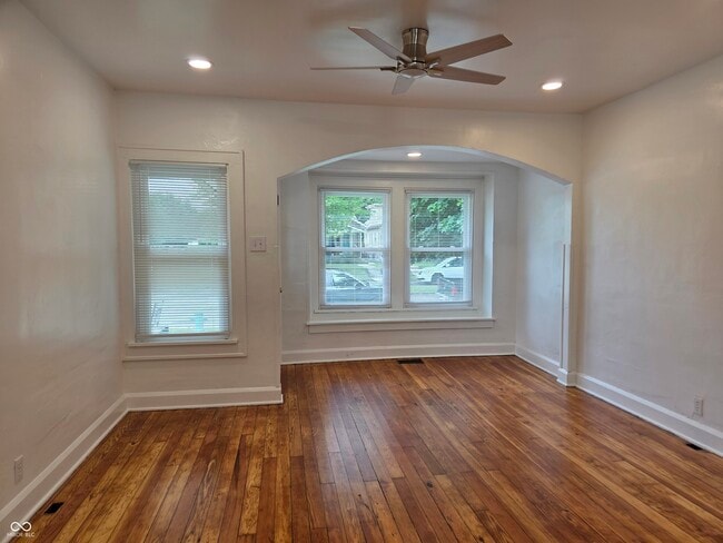 Photo - 774 Dequincy St