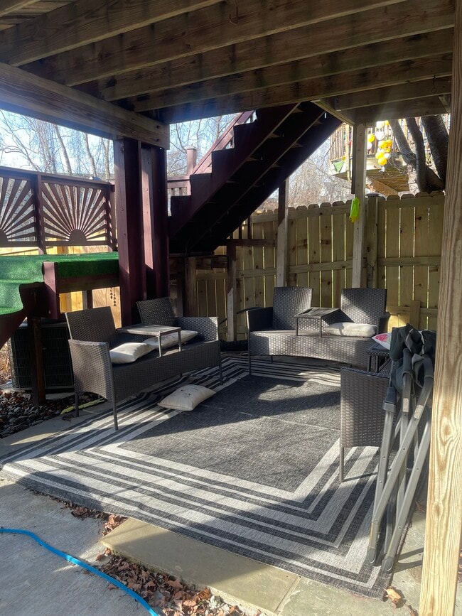 Photo - 19512 Taverney Dr