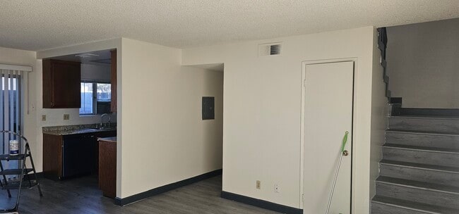 Building Photo - 204 Grayson Way Unit # C Rental