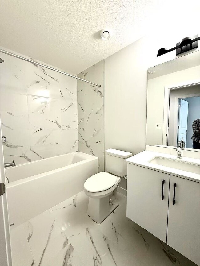 Building Photo - 3120 Dixon Lndg SW