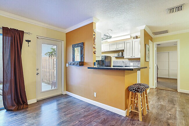 Photo - 30 Crossings Cir Unit B