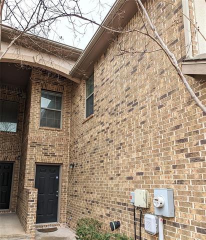 Photo - 1154 Sophia St W