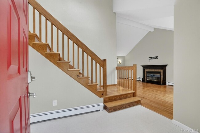 Photo - 28 Lakeview Dr