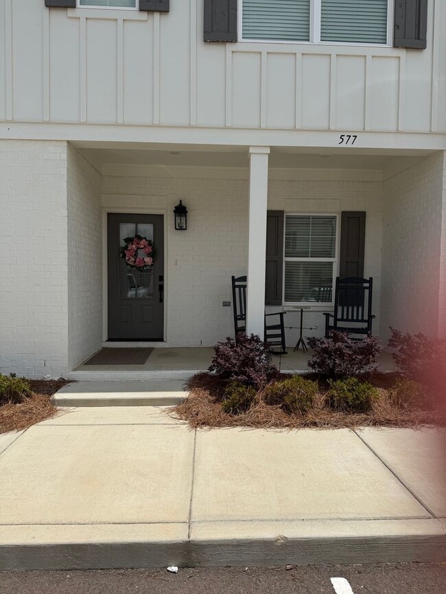 577 Meadow Crest Circle