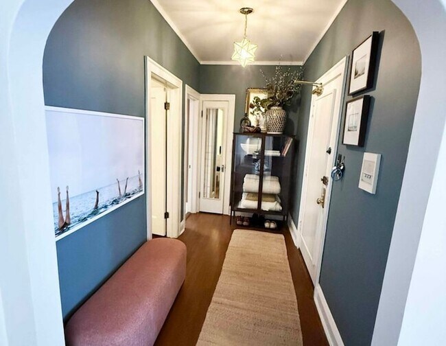 Photo - 736 Hinman Ave Unidad 2E