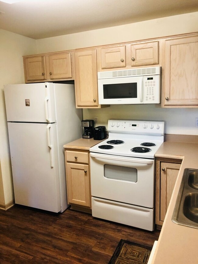 Photo - Ideal Location! Recent Remodel!