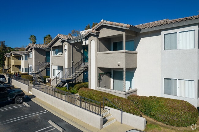 The Summit at Chino Hills Apartment Homes