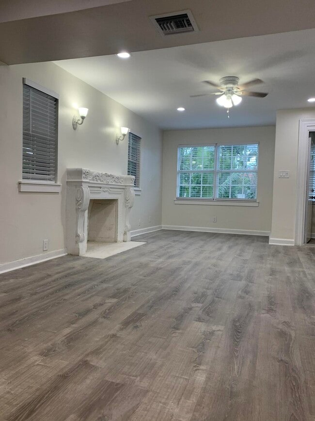 Photo - 2607 Spruce Ave