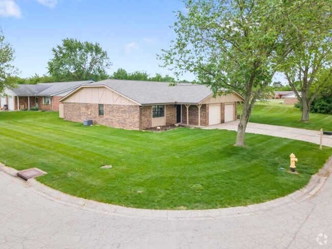 Building Photo - 3477 Redbud Dr Rental