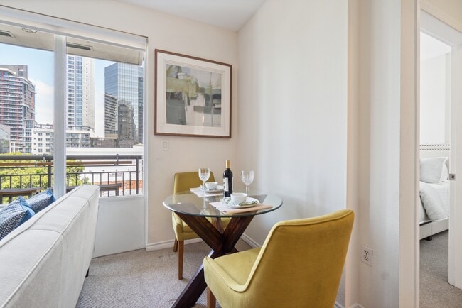 Photo - 1240 India St