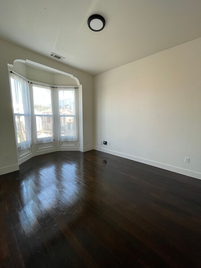 Photo - 1/2 Off First Month's Rent, 6Bdrm, 3Bath