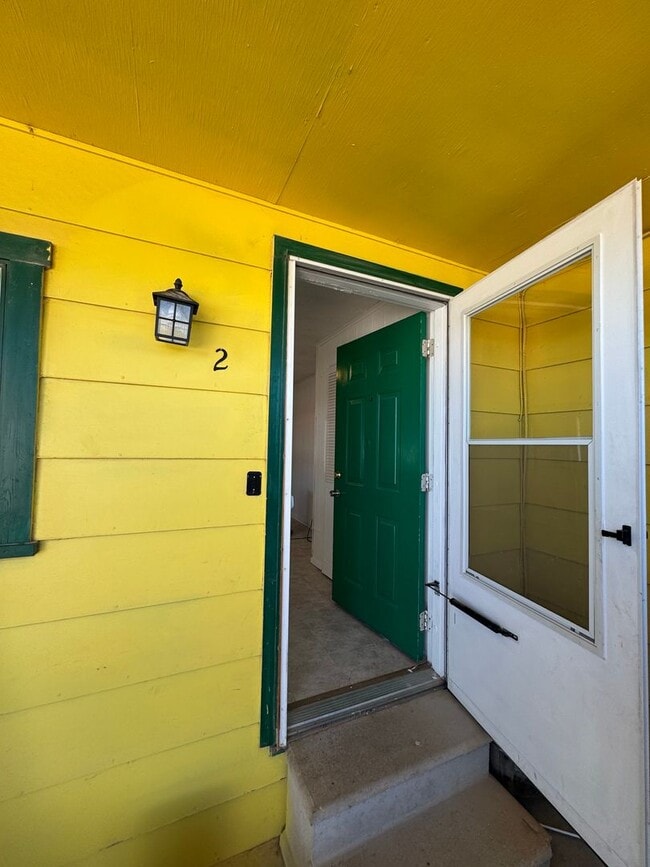 Photo - 739 Iberis Rd S