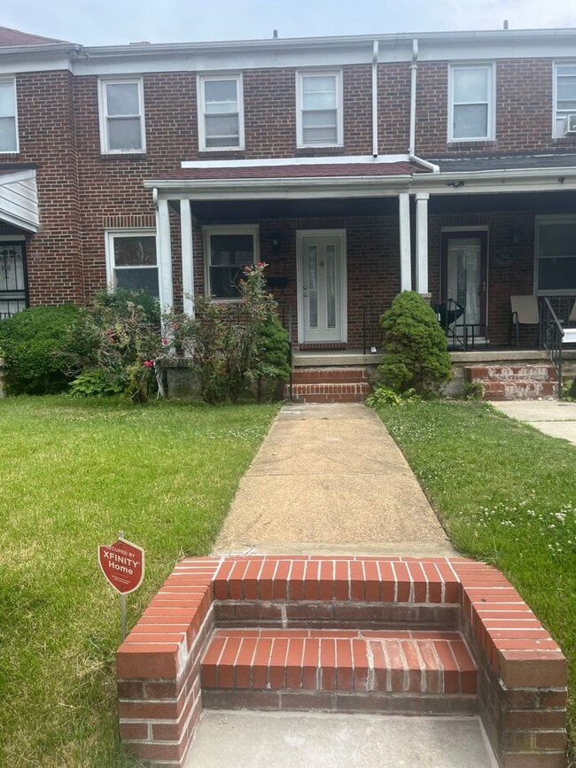 Building Photo - 3515 Parklawn Ave