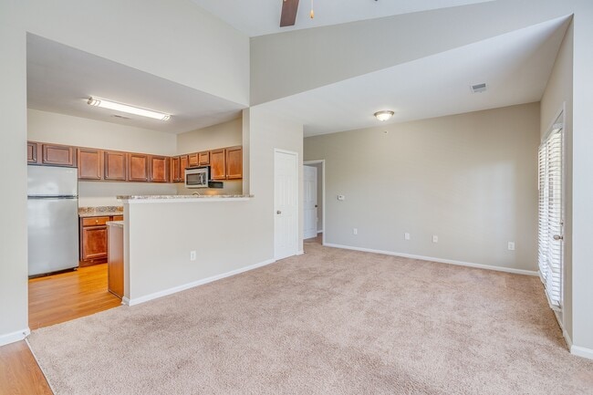 Vintage Retreat Apartments