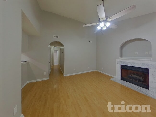 Photo - 2024 Duke Adam St