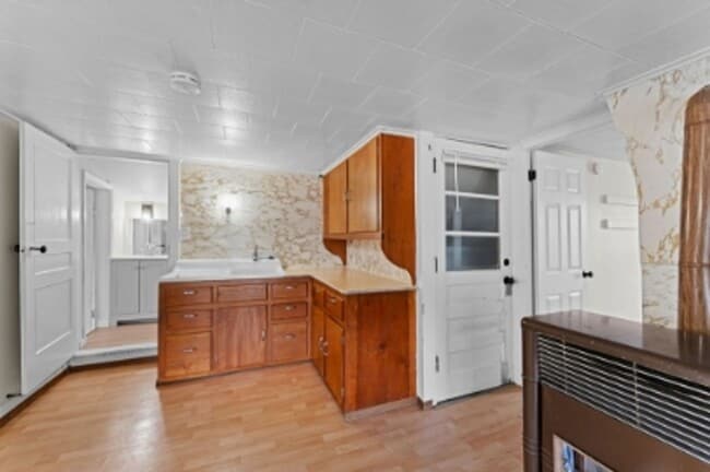 Photo - 503 W 5th Ave Unidad B Upper