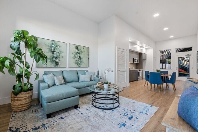 Photo - 1549 32nd St Unit 106