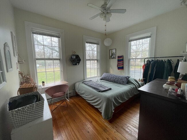 96 N Main St Unit 2