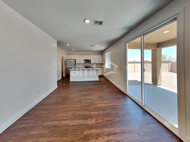 18467 W Honeysuckle Dr