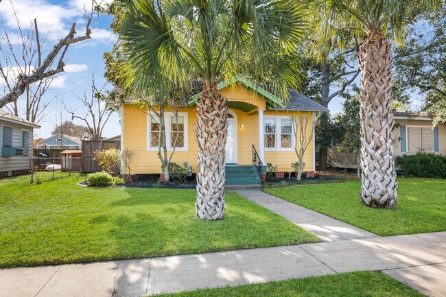 Photo - 4823 Fannin Dr