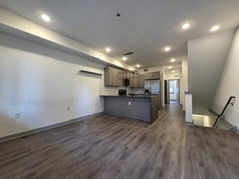 Building Photo - 417 W Berks St