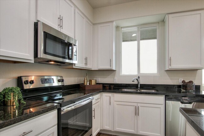 8th and Row Townhomes