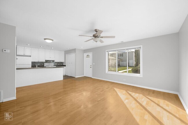 Photo - 2 Bedroom 1 Bath Ranch Style Home located in Quincy Park in Prospect Heights!