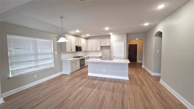 Photo - 2071 Avondown Rd