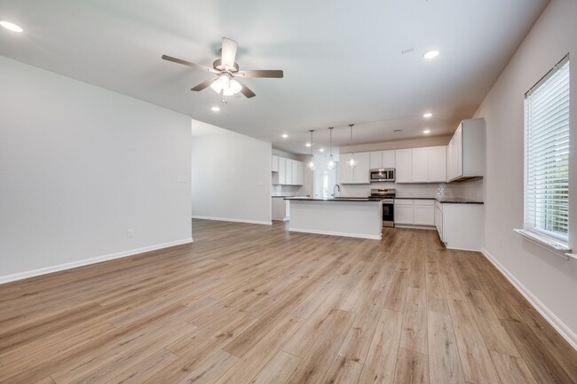 Photo - 4013 Bluestem Blvd