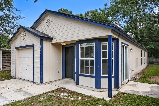 Photo - 9956 Somerset Grove Ln