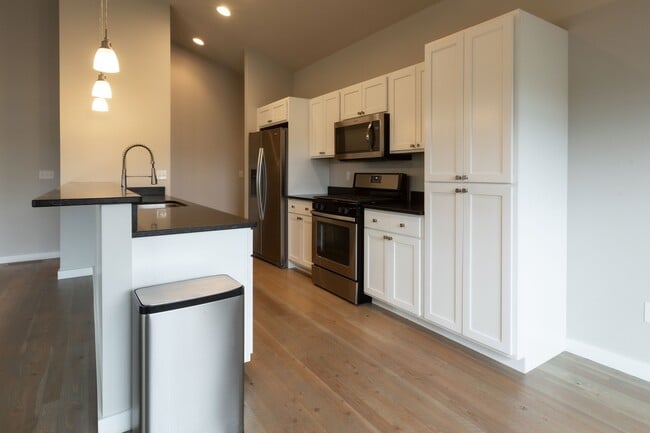 Photo - 16 Naomi Rose Ln