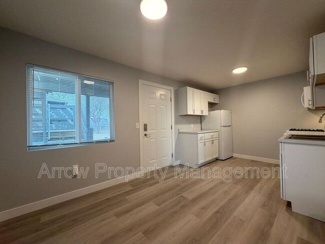 Photo - 877 N 26th St Unit 209