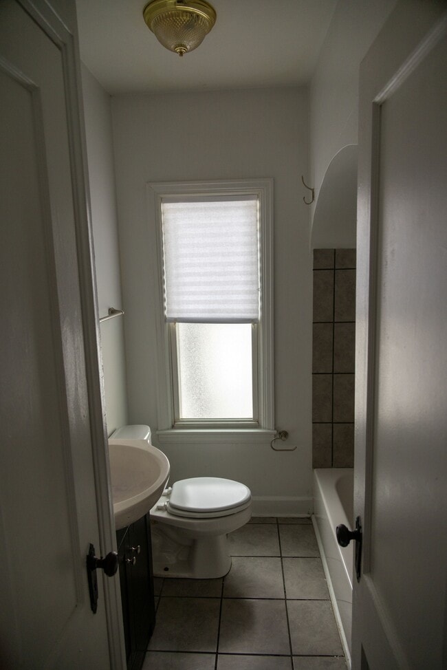 Photo - 1627 N Tibbs Ave