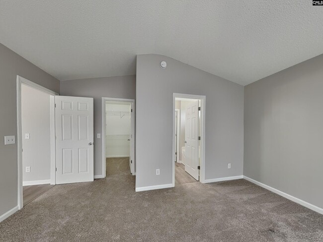 Photo - 149 Fox Grove Cir