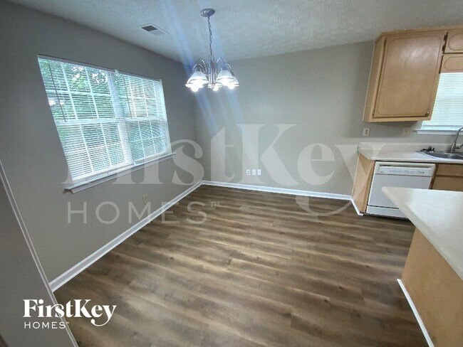 Photo - 5992 Homestead Cir