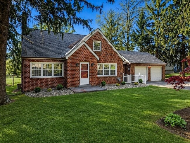 Photo - 1060 S Hermitage Rd