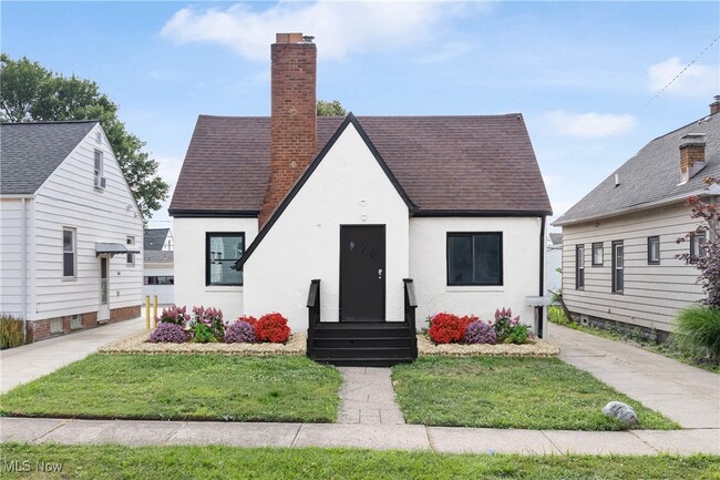 Building Photo - 5244 W 49th St Rental