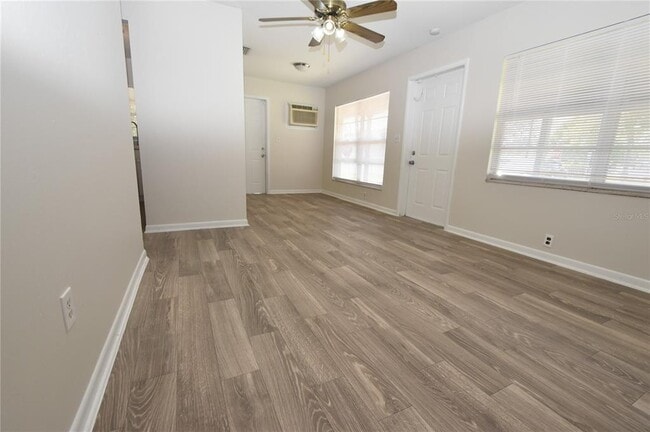 Photo - 10001 N 22nd St