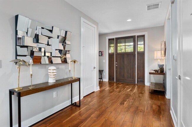 Photo - 3302 Funston St