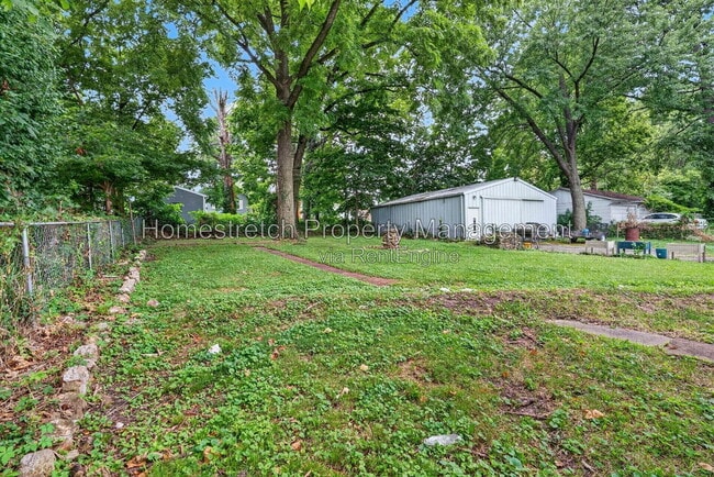 Photo - 9006 Baroda Ave