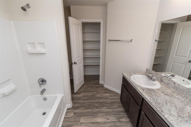 Photo - 5619 Plantation Forest Dr