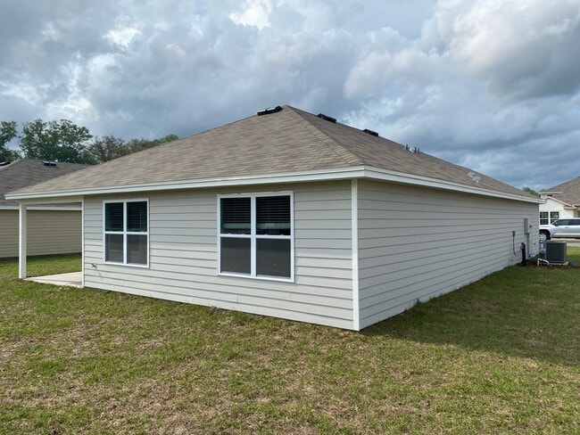 19147 NW 164th Pl