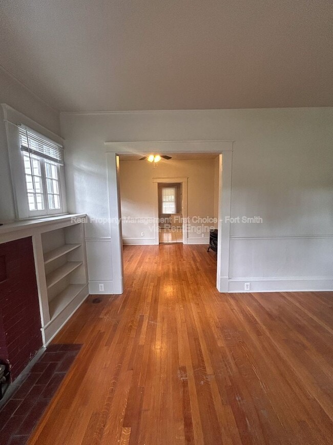 Photo - 811 N 41st St
