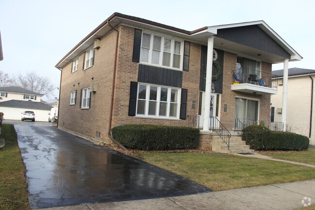 Building Photo - 4520 Park Ave Unit 2N Rental