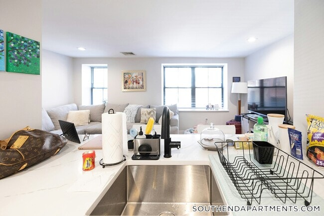 Photo - 1661 Washington St Apartamento Unidad 104