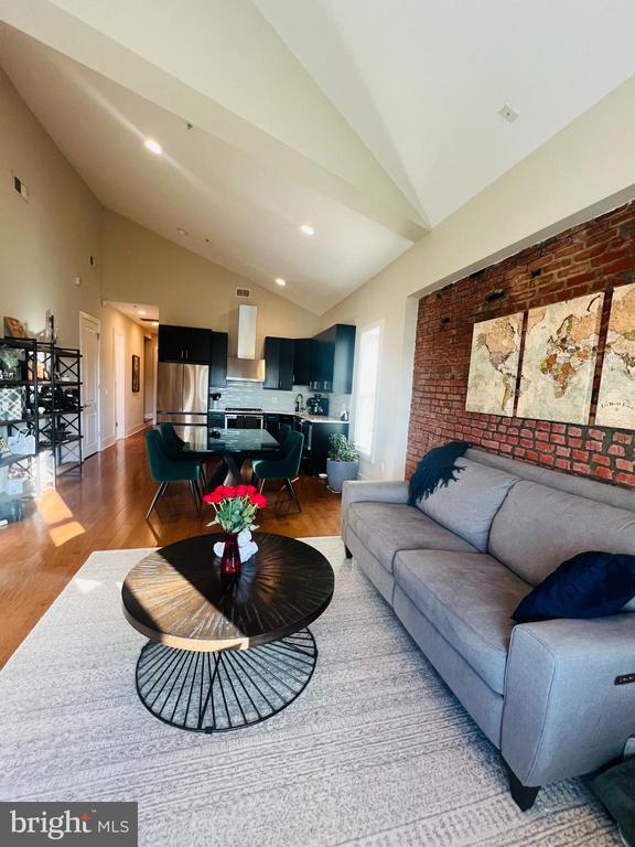 Building Photo - 3517 13th St NW Unit 302